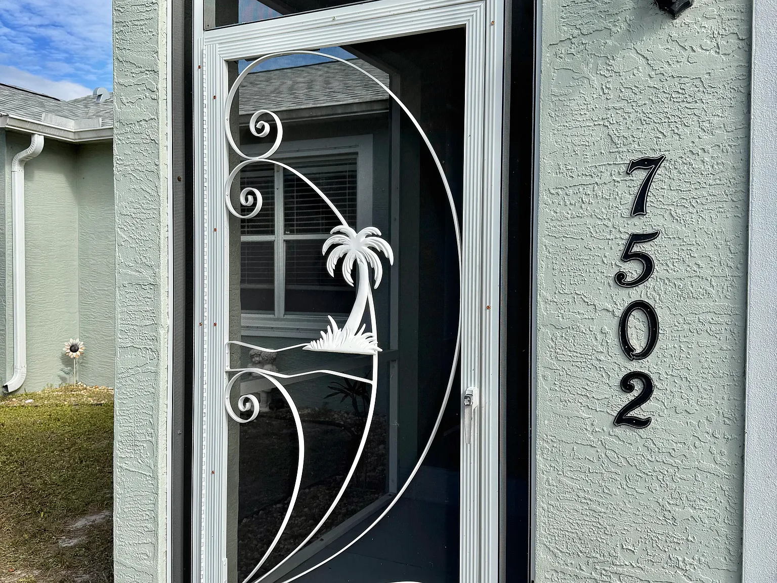 7502 Cohen St — Photo 2