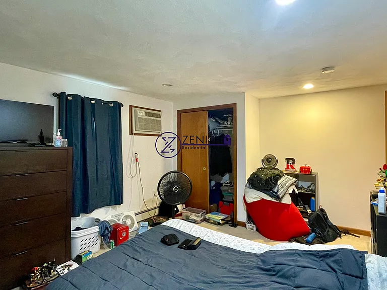 94 Walnut St #1 — Photo 14