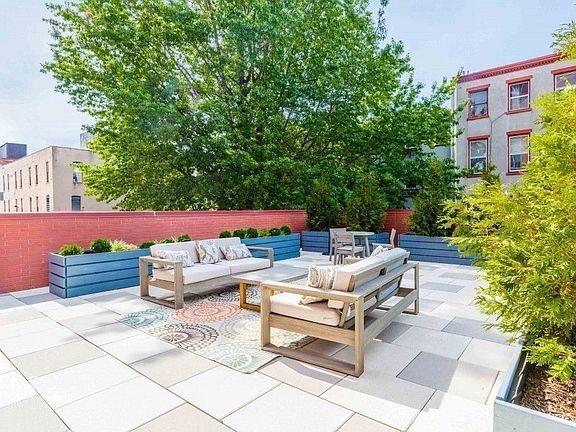 5th image of 1320 Fulton St #303