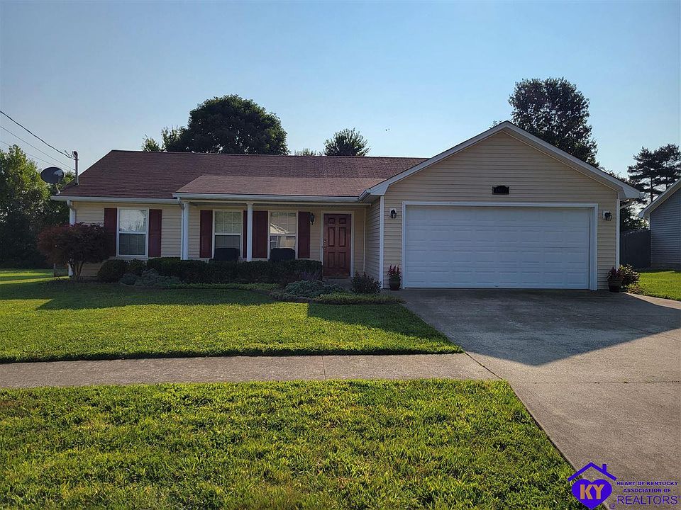1st image of 1902 S Woodland Dr