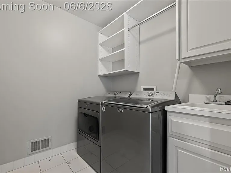 2962 Pheasant Ring Dr — Photo 43