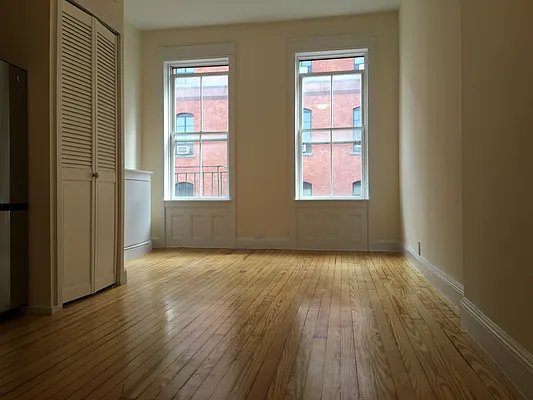 Rented by Waverly Realty Associates | media 21