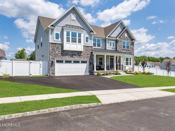 5 Patriot Street, Farmingdale, NJ 07727
