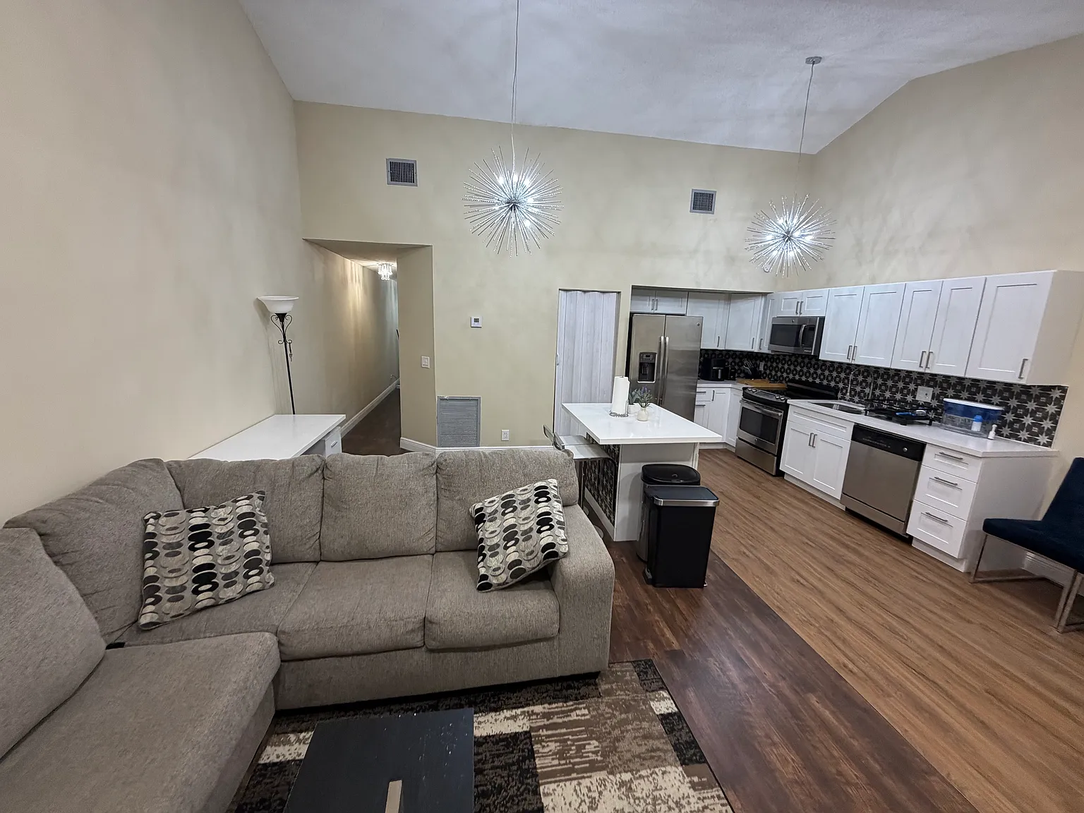 2 bed, 1139 sqft, $1,100 — Photo 1