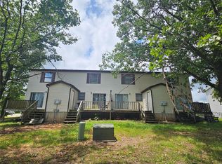 301 Country Villa Ln, Saint Robert, MO 65584