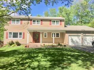 17 Morgan Rd, Parsippany, NJ 07054