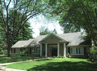 2060 Whitehall Rd, Toledo, OH 43606