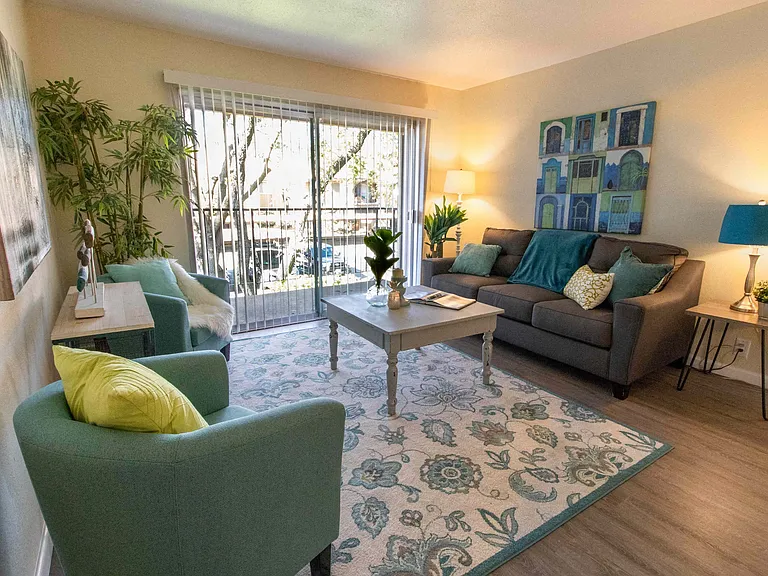 Meadowood Village Apartments — Photo 8