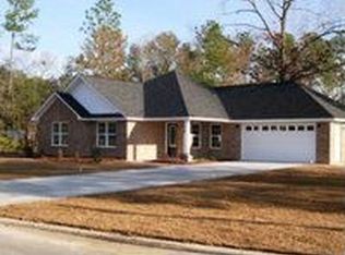 303 Glynn Ct, Hinesville, GA 31313