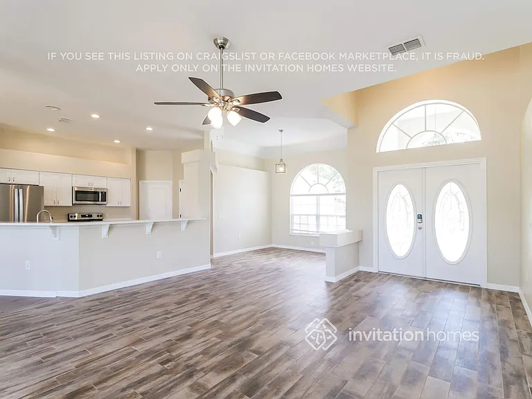 4924 Canterbury Dr — Photo 3