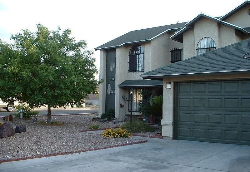 1st image of 171 N Schrader Ln