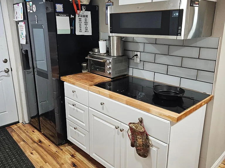 40 Pleasant St — Photo 21