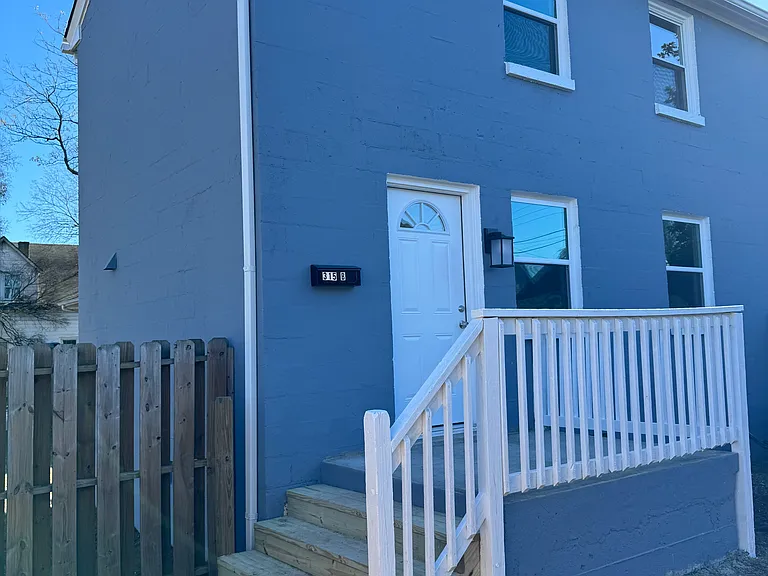 315 Palmer St #B — Photo 1