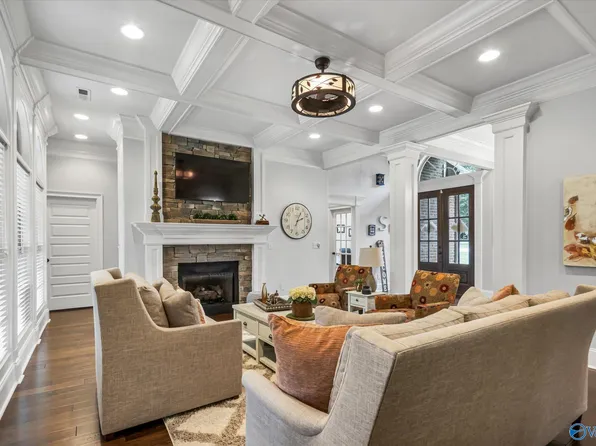 20374 Executive Dr, Tanner, AL 35671