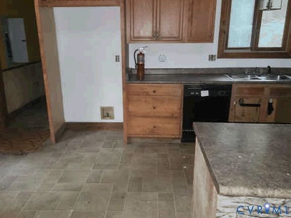 5th image of 9024 Northwood Dr