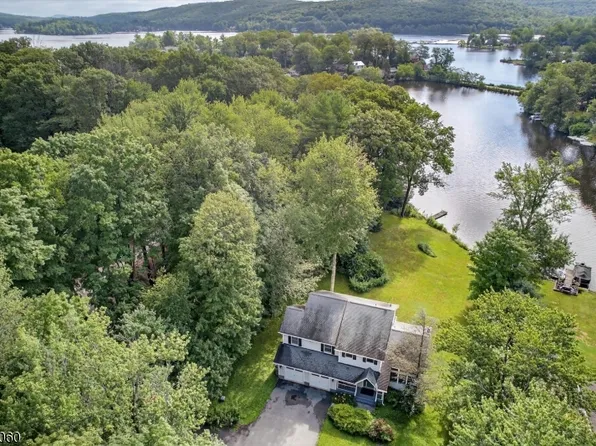 546 Warwick Tpke, West Milford Twp., NJ 07421