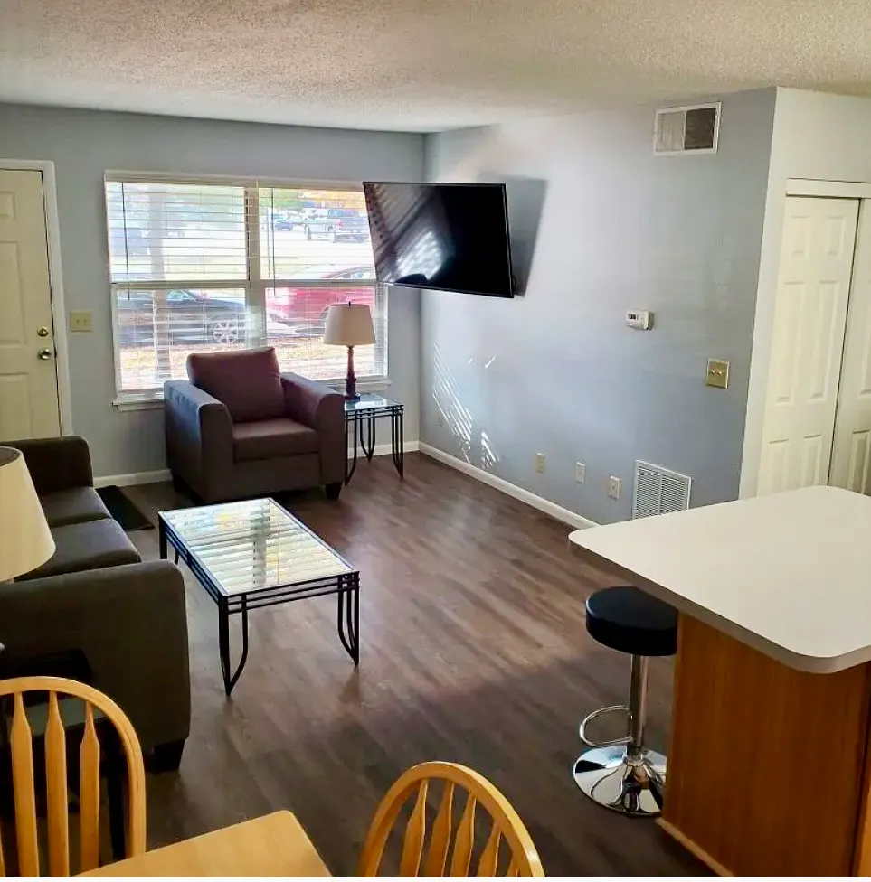 Building Photo - 1010 West Springfield Avenue - Bailey 3BR