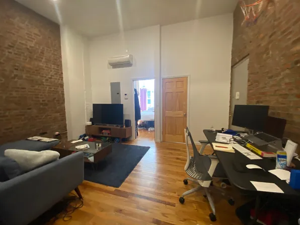 25 West 19th Street image 1 of 9