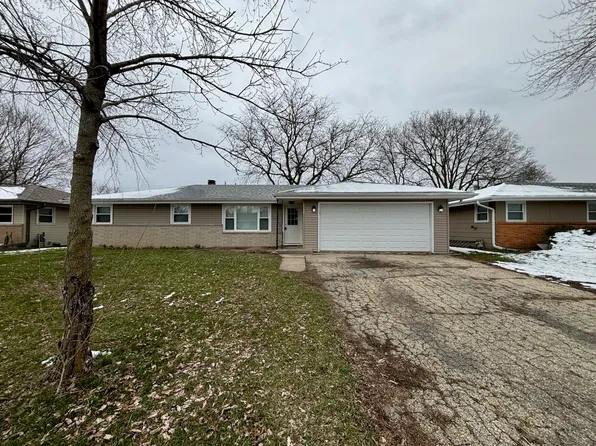 6944 Vesta Dr, Rockford, IL 61109