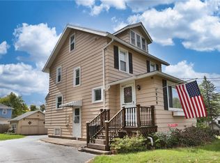 929 Whitney Rd W, Fairport, NY 14450