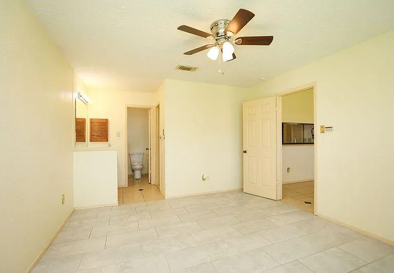 8215 Summer Quail Dr — Photo 18