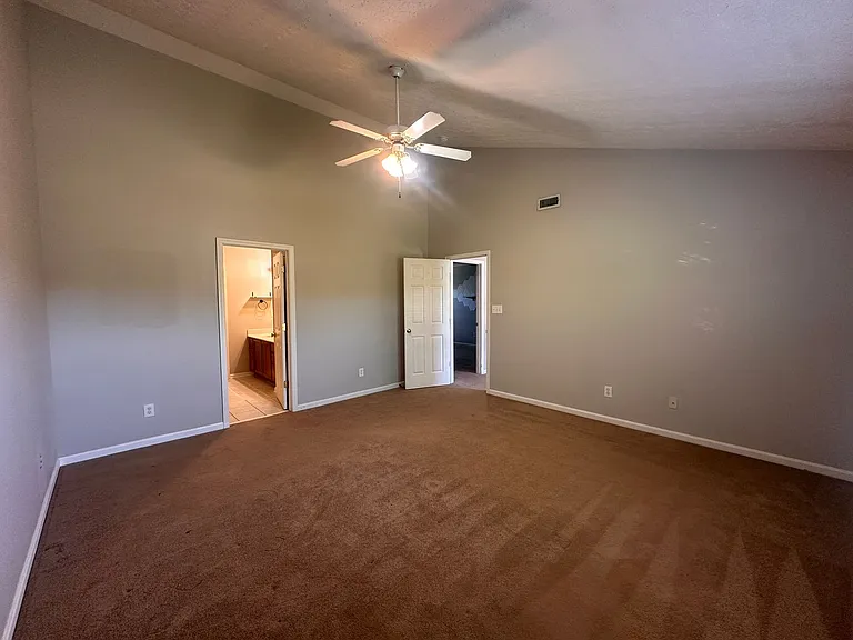 9406 Harlow Ct — Photo 16