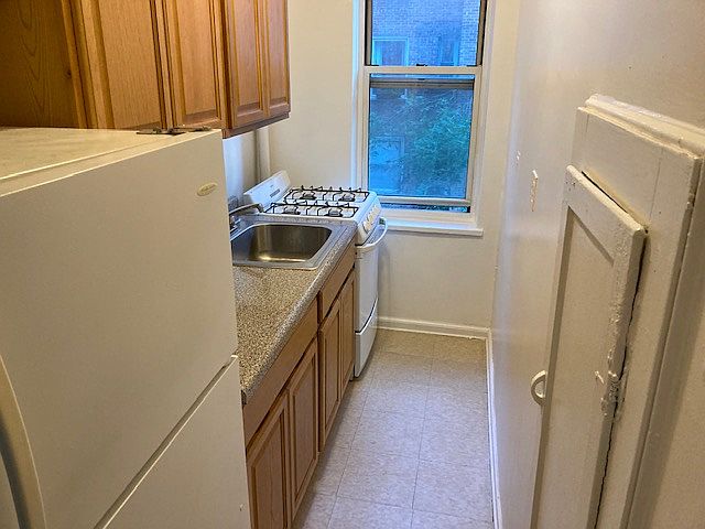1st image of 111-35 75th Ave APT 33