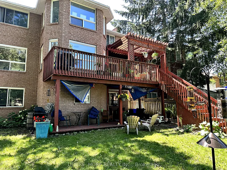 54 Mayfair Dr N #SE — Photo 18