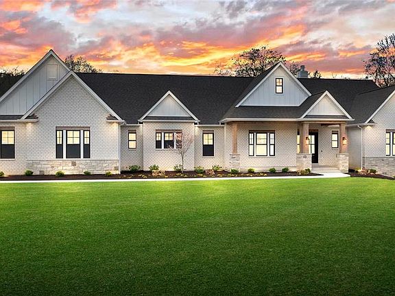 3rd image of 4623 Chateau Ln