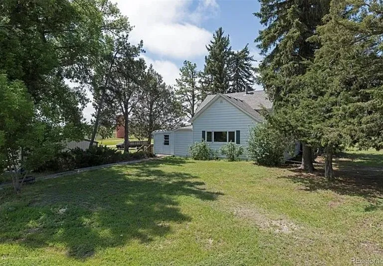 30048 Maul Rd — Photo 3