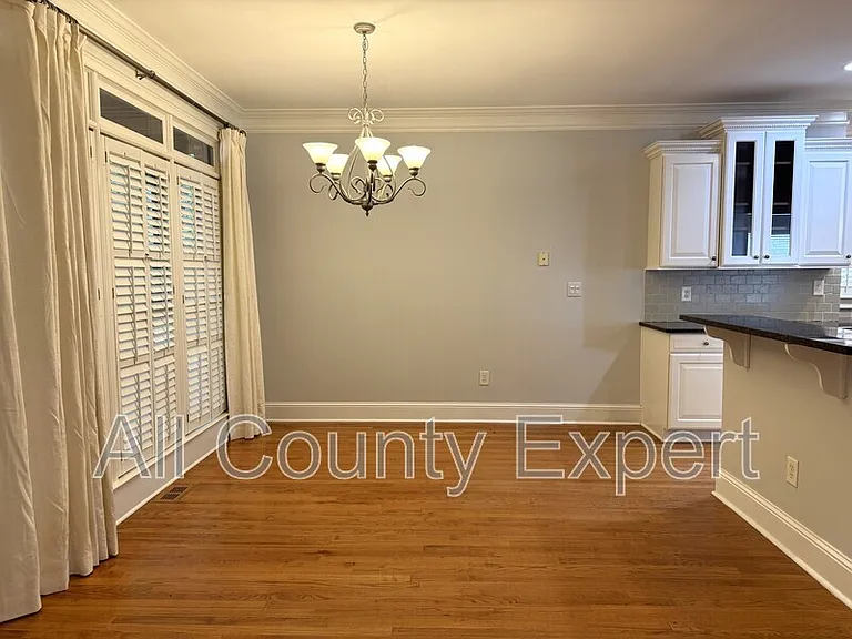 871 Lenox Ct NE — Photo 15