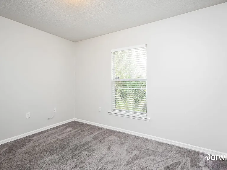 1847 Superior Ct — Photo 10