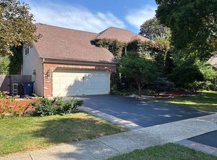 1369 Ginger Ln, Naperville, IL 60565