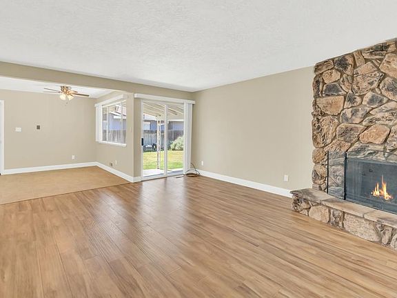 4th image of 6816 Gloria Dr