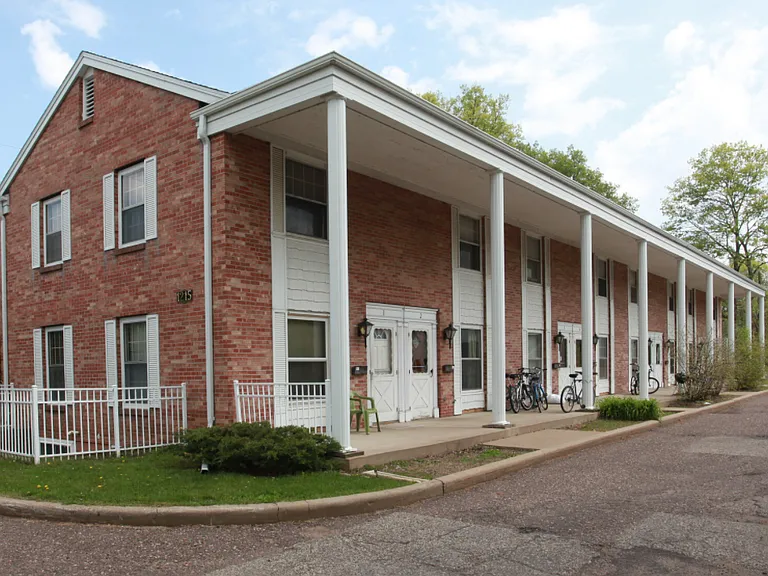 1215 State St #1 — Photo 2