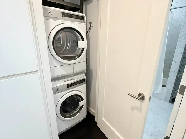 1428 Lexington Avenue image 16 of 16