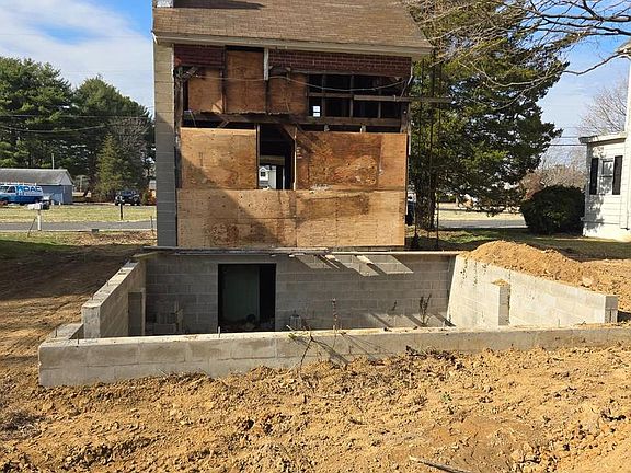 5th image of 21 Rockville Rd