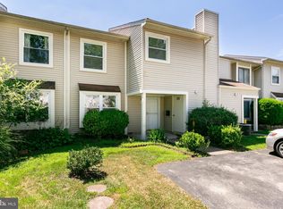 305 Ivy Ct, Marlton, NJ 08053