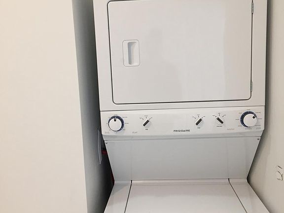 Washer/Dryer in Unit