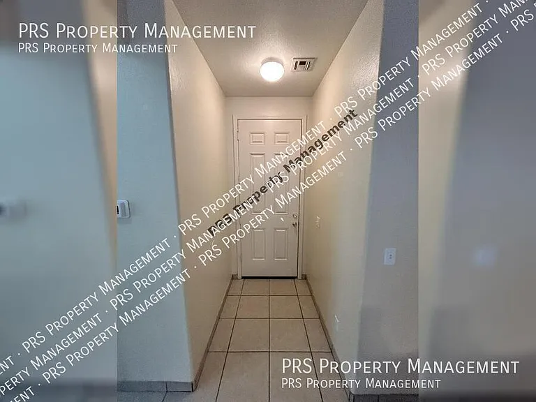 2306 W Kristina Ave — Photo 3