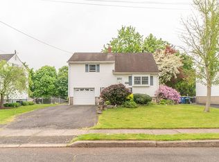 1025 Colby Ave, Raritan, NJ 08869