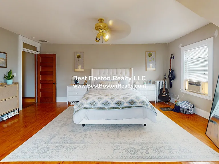 26 Marathon St #1 — Photo 11