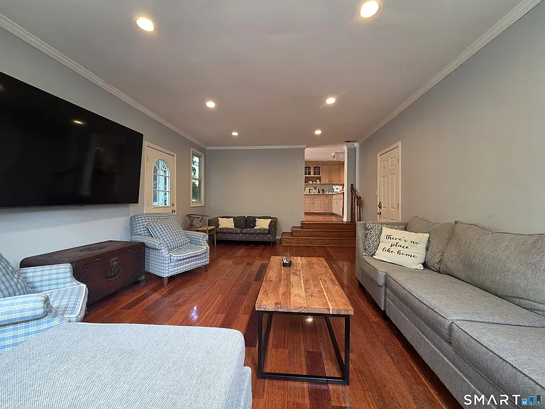 156 Fieldcrest Dr — Photo 6