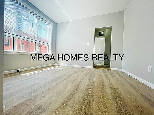 2nd image of 28-33 37th St #4B