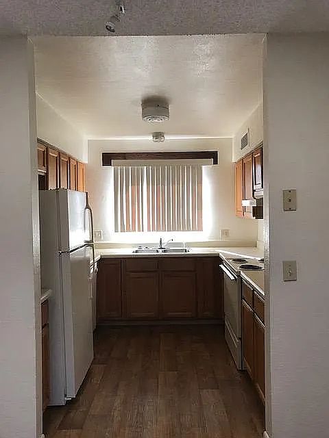 1st image of 3839 E Glenn St