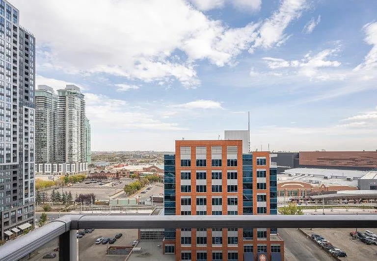 1320 1st St SE #1109 — Photo 22