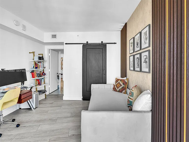 121 NE 34th St #2104 — Photo 34
