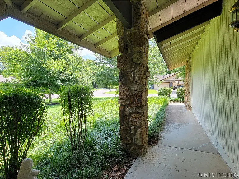 4027 E 82nd Pl — Photo 35