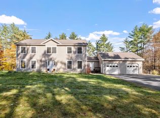 578 Broad Cove Rd, Hopkinton, NH 03229