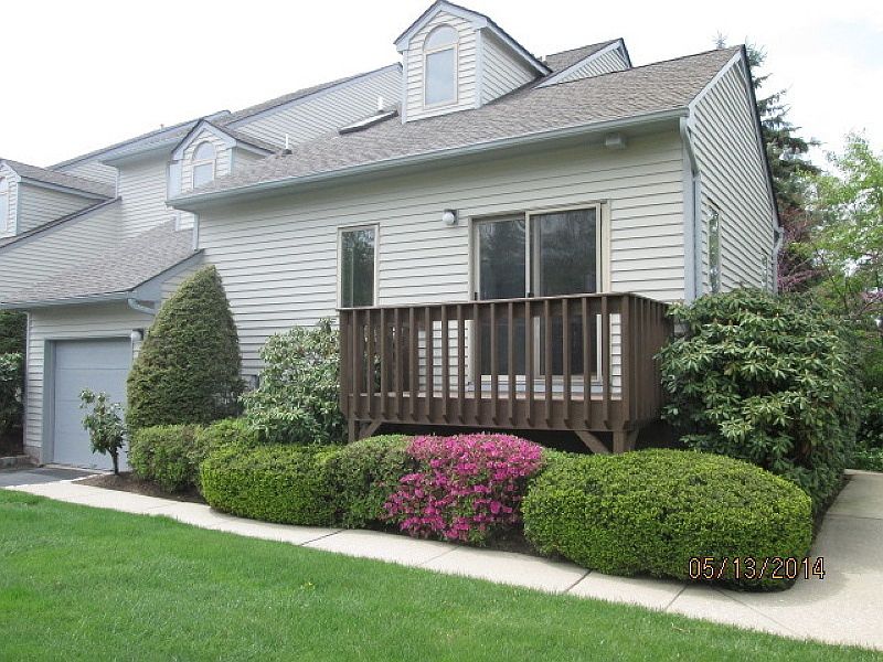 1st image of 22 Bongart Dr